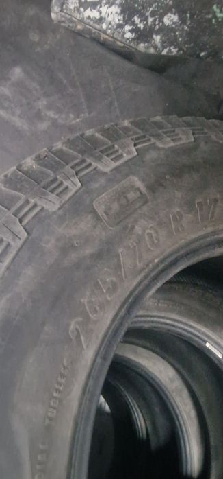 Отдам шины 265/70/17