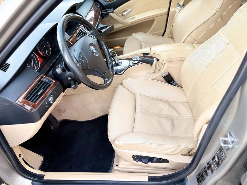 BMW E60/ 520d 2.0 177 CP/ Ventilatie/ Trapa/ Automat/ Bi xenon/ TOP