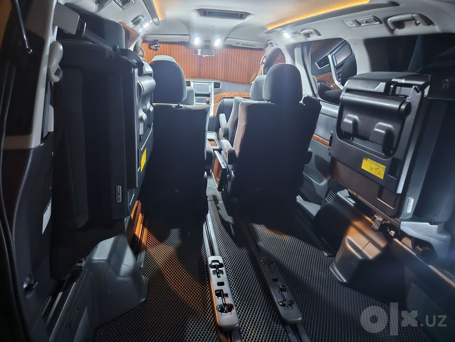 Состояние абсолютно новой машины Toyota Vellfire, спорт Alphard