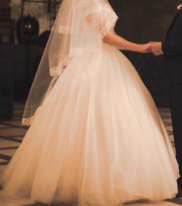 Свадебное платье