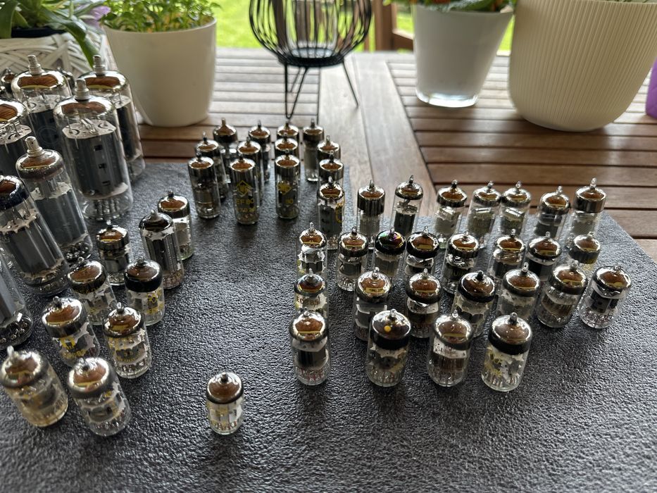 Радио лампи над 80 броя