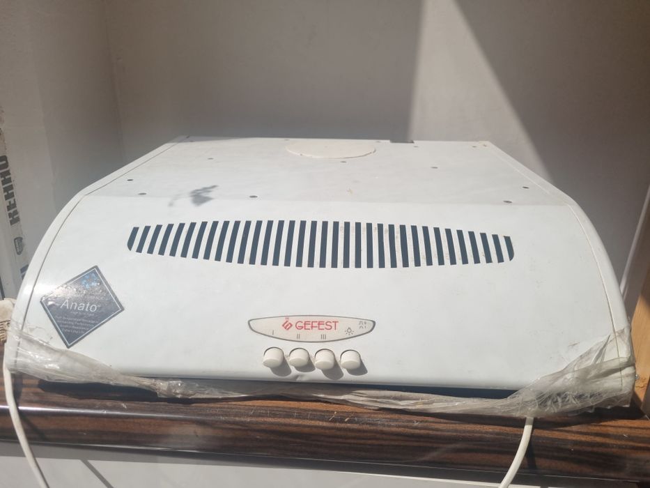 Продам вытяжку, б/у