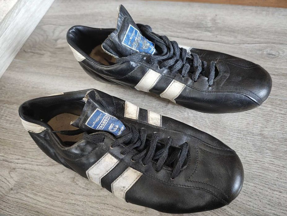 3 чифта Ретро футболни бутонки „СТАДИОН“ Габрово