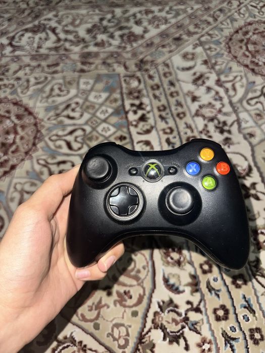 xbox 370 slim идеал рабочий есть обмен на скутер с моей доплатой