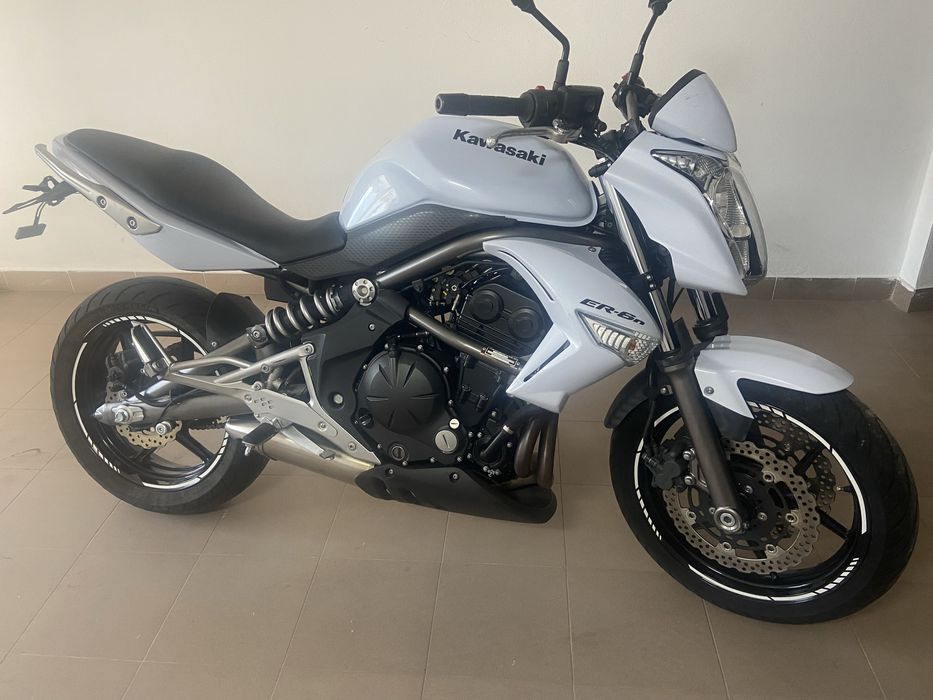 Kawasaki er 6n ABS (A2)