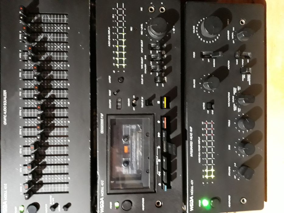 Linie audio . Sony  .wega modul 42v reducere