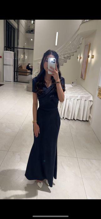 Новое темно синие платье, носилось один раз