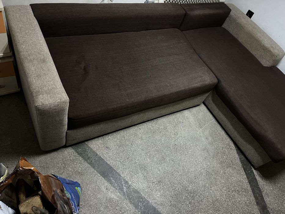 Ъглов разтегателен диван
