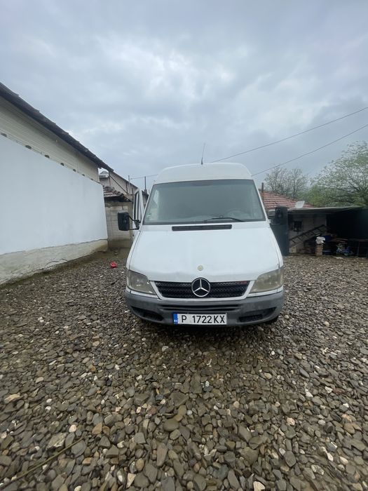 Mercedes sprinter 419 2005 masina functioneaza are putina rugina