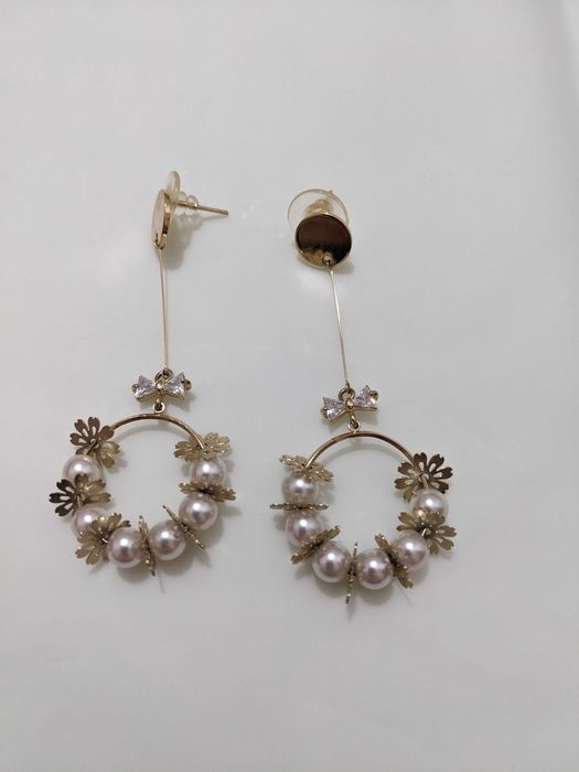 Set cercei & colier Meli Melo, perle albe și păsări, noi