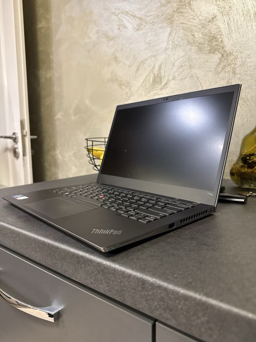 Лаптоп Lenovo T14S Gen2 I7-1185G7, 16GB, 512GB с Тъчскрийн Алуминиев!