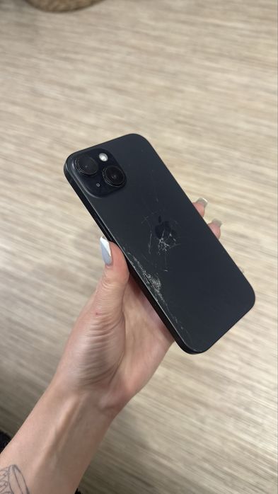 Продам Iphone 15