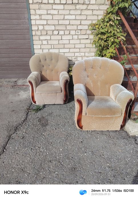 Продам 2 кресла!