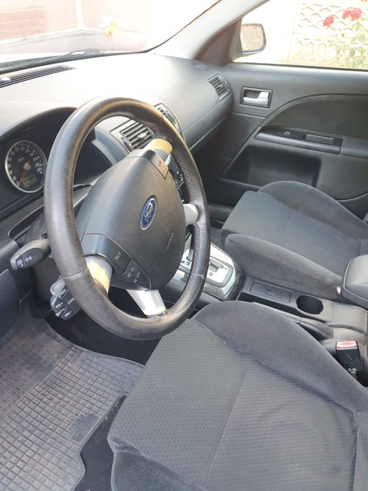 Vând Ford Mondeo Ghia, Mk3, cutie automata, an fabricație 2002, 240.111 km