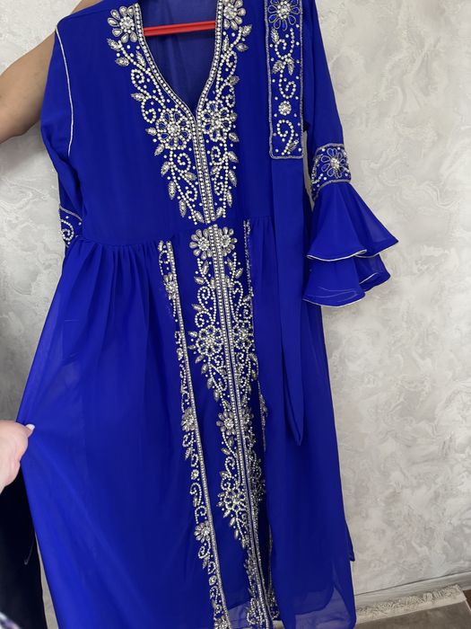Нарядное платье для свадеб
