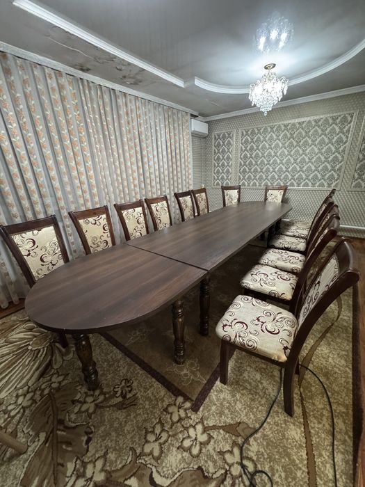 Мебель, стол со стульями