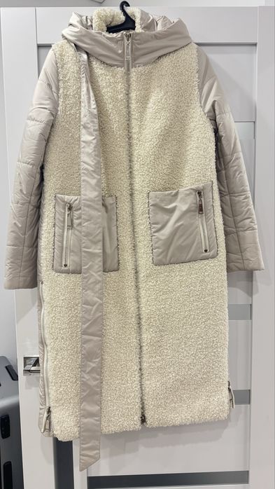 Продам женский пуховик размер 46 м-л