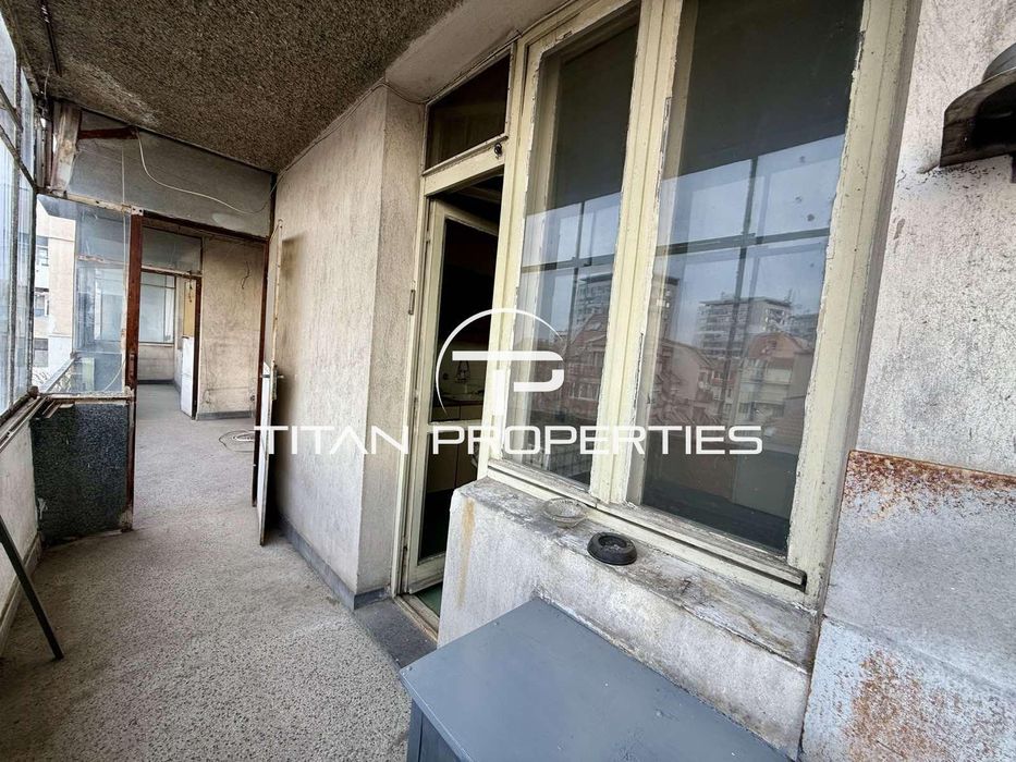 Продава се Тристаен апартамент в Пловдив, Каменица 1 - 100 кв.м за 2100 €/кв.м - Снимка #13