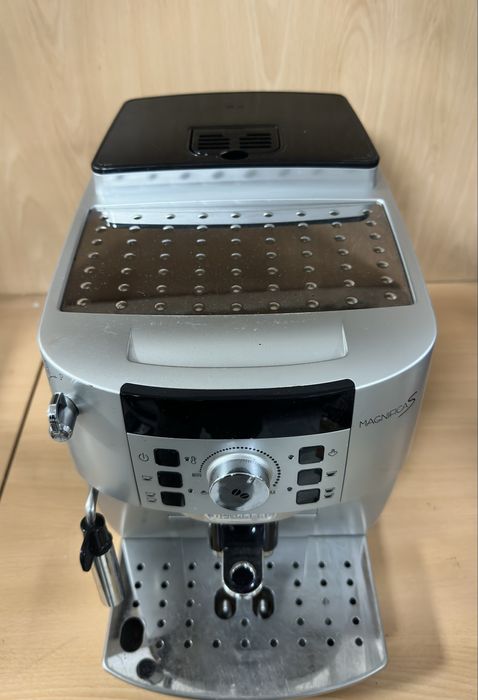 Кафеавтомат Delonghi Magnifica S