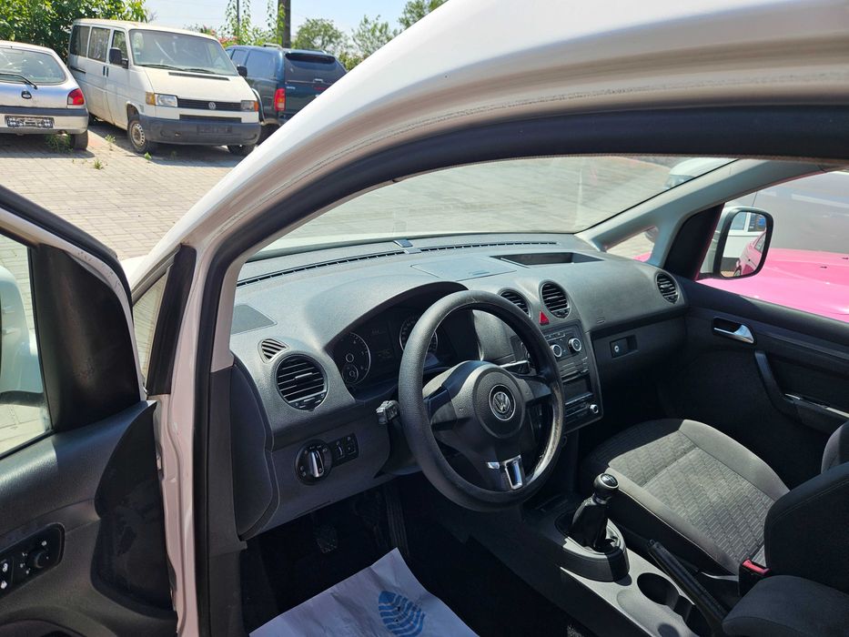 VOLKSWAGEN Caddy 2011 — imagine 5