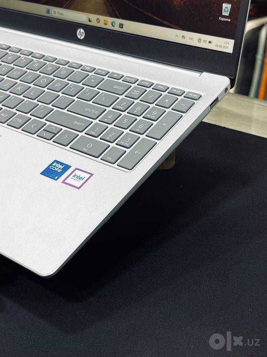 HP Laptop 15 core 5 120U DDR 16GB SSD 256GB Display 15'6 FHD