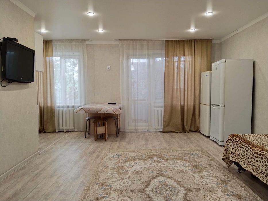 Сдам 2 комнатную квартиру, часы ночь сутки