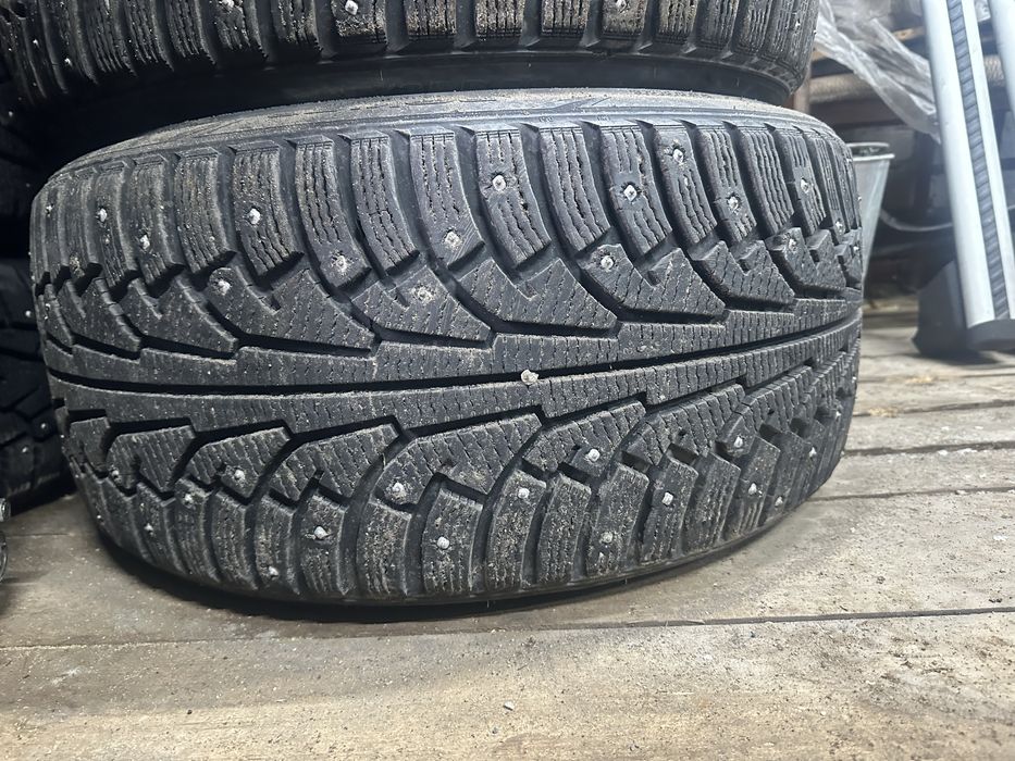 Шипованная резина 255/35/20