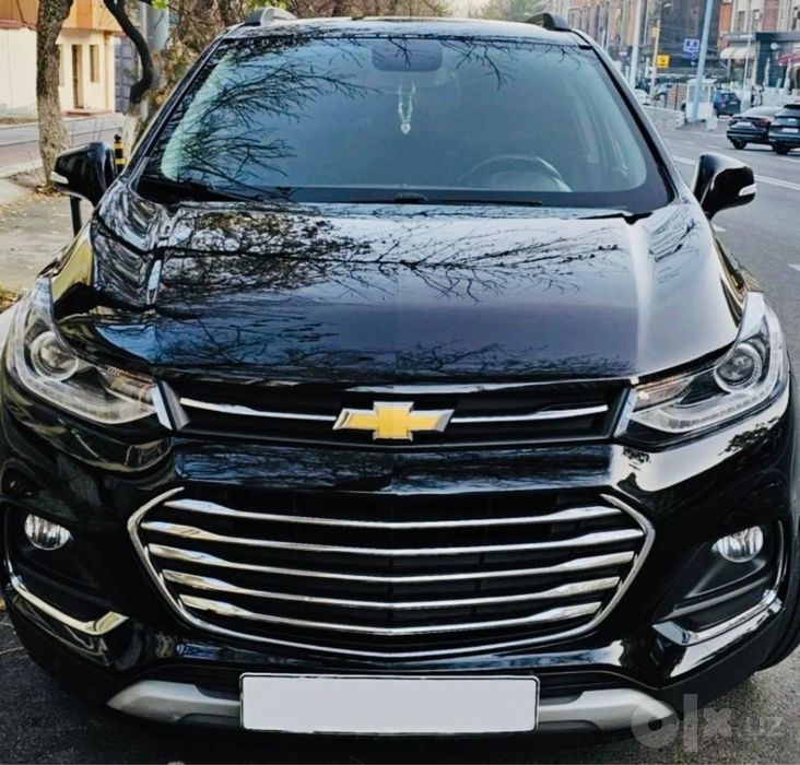 Tracker 1.8 full Premier qora rangli