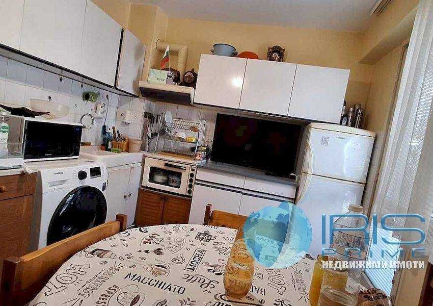 Продава се Тристаен апартамент в Шумен, Добруджански - 76 кв.м за 1342 €/кв.м - Снимка #1