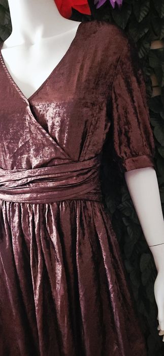 луксозна официална рокля в бронз на Promod