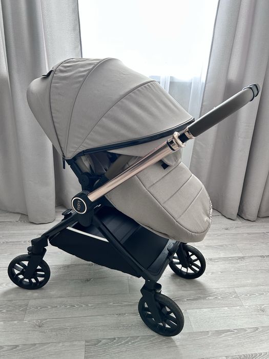 Коляска 2 в 1 в отличном состоянии, Kidilo D900