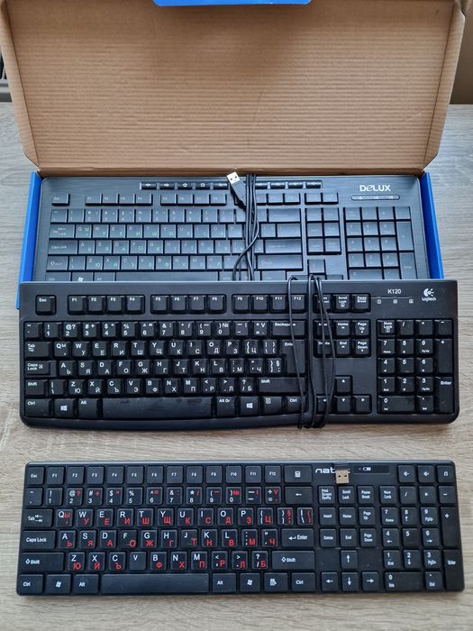 Три клавиатури за 10€ (Logitech, Natec и Delux)