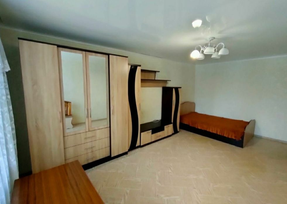 Продам  1 ком центр