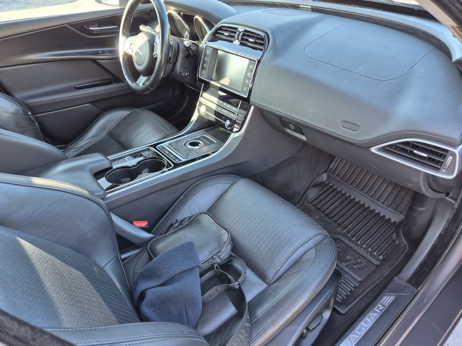 Jaguar XE  2.0 diesel 180 CP 2016