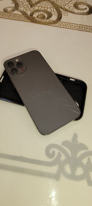 Iphone 12 pro vând sau schimb