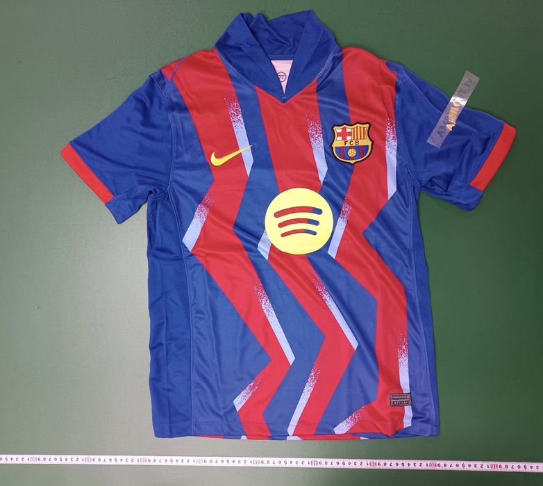 Tricou barcelona editie speciala
