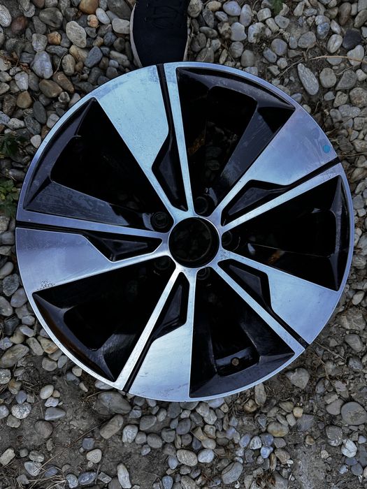 Jantă mercedes vito.v class w447.cod:a4474015500.