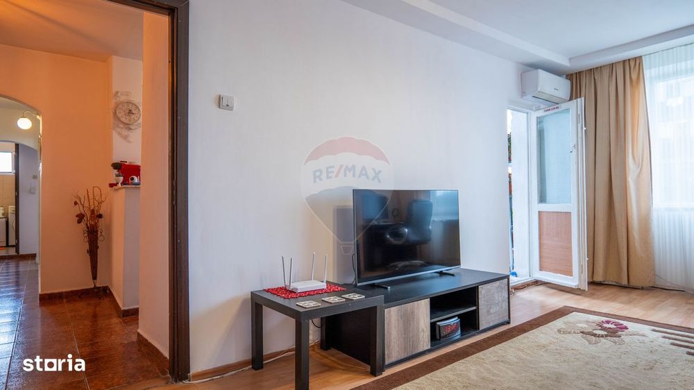 Apartament cu 3 camere de vânzare în zona Rahova — fotografia 1