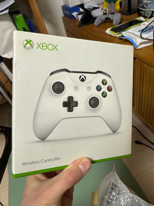 Xbox one x 1tb . Uyinlari bilan