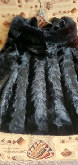 Шуба норкавая бу