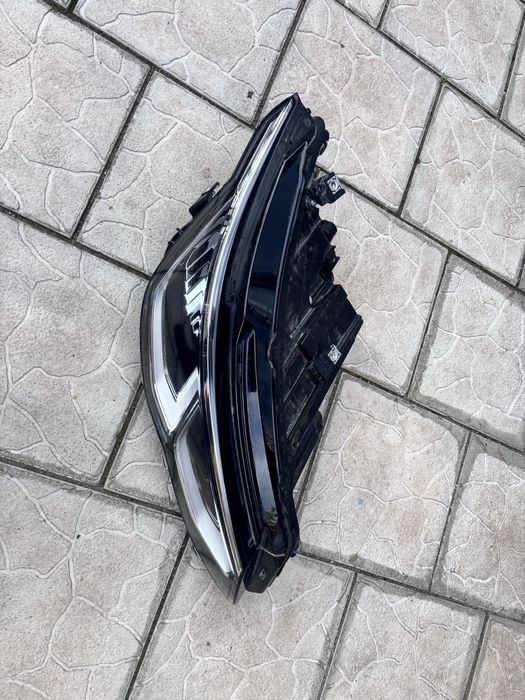 Far dreapta led vw golf 8