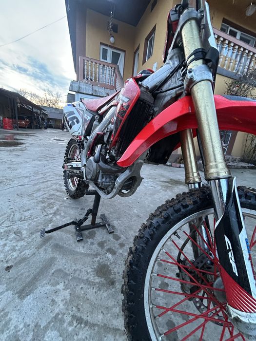 Vand sau dezmembrez honda Crf 450