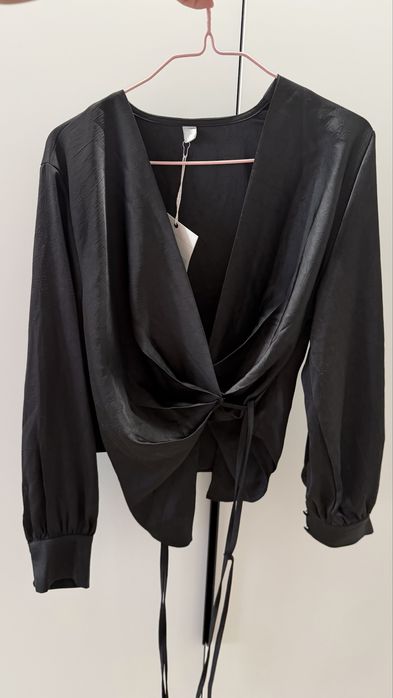 Продаю атласную кофту на запах