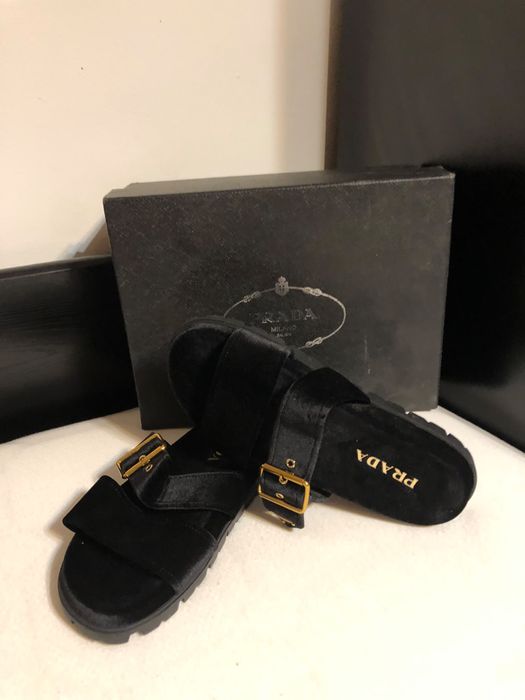 Slapi Prada , calitate premium , pe stoc , noi , 40
