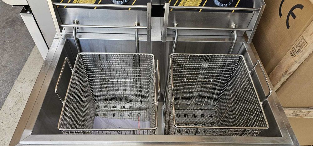 REDUCERE Friteuza cu robineti capacitate 14l+14l TRANSPORT GRATUIT