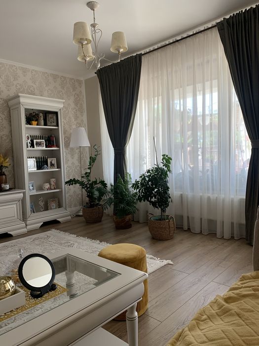 Casa mobilata, utilata la sol