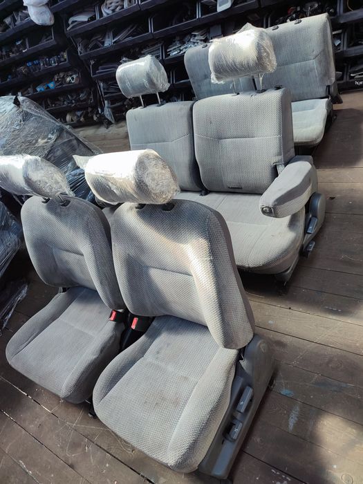 Комплект сидений Mitsubishi Chariot