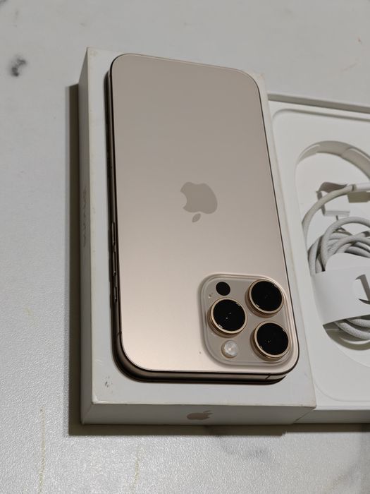 iPhone 16 Pro Max 256 gb ёмкость 100