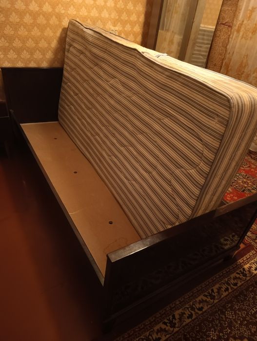 Продаются 2 кровати.(произ-во Румыния)