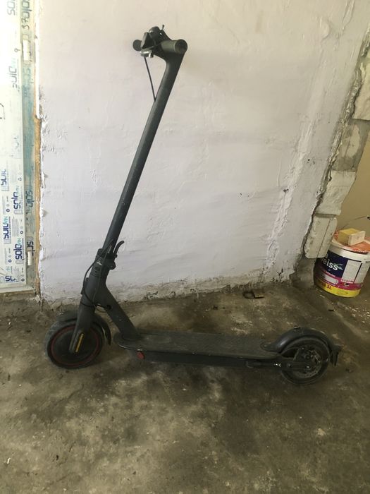 Trotineta electrica xiaomi pro 2 sa stiti ca plata se poate face ramburs si doar prin iban transfer nu merge cu cardul prin aplicatie